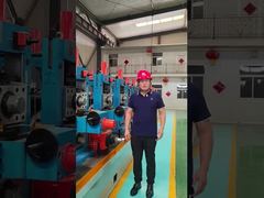 Ligne de production de tuyaux d'usine de tubes en acier au carbone ERW faisant la machine