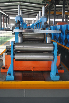 Ligne de production de tuyaux en acier ERW entièrement automatique formant directement le diamètre du tuyau de 63 mm