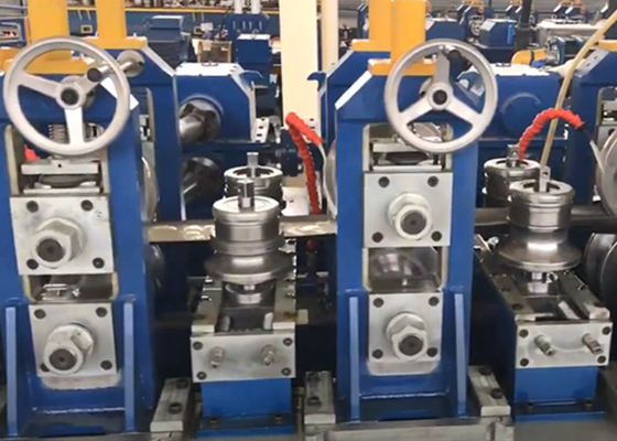 Machine de fabrication de tubes en acier galvanisé de 76 mm