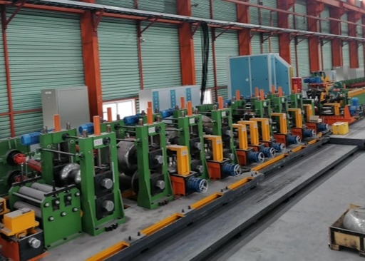 Ligne de fraisage de tubes de précision Vitesse maximale 50 M / min Diamètre 219 mm Épaisseur 3 - 9 mm
