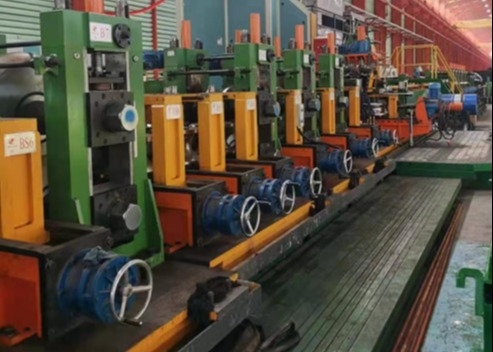 CE MAX 150x150MM moulin à rouleaux en ligne moulin à tubes carrés manuel ou automatique