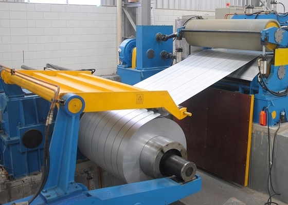 Poids maximal de la bobine 35000Kg 3~14 mm × 1600 mm Machine de découpe de bobine métallique en acier