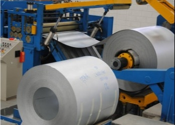 Poids maximal de la bobine 35000Kg 3~14 mm × 1600 mm Machine de découpe de bobine métallique en acier