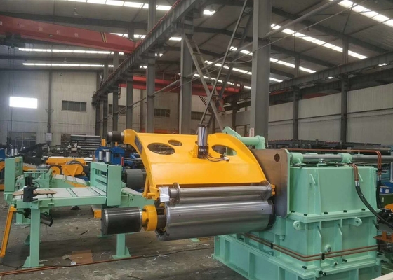 Largeur maximale de la bobine 1650 mm Poids maximal 30 T Machine de découpe en acier Couleur verte