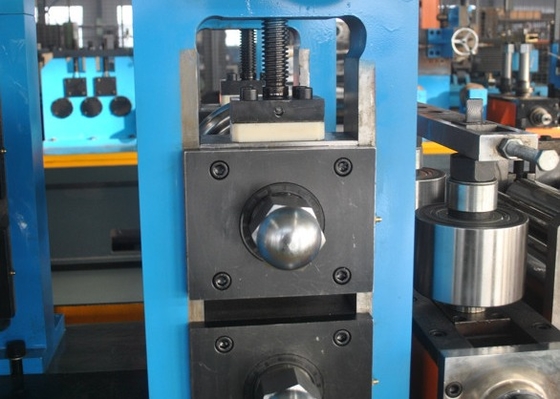 HG114 Moulin à tuyaux soudés Technologie avancée pour des tuyaux précis