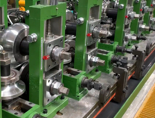 Machine de soudage des tubes HG63 à haute fréquence de soudage des tubes pour une ligne de fabrication de tubes précise