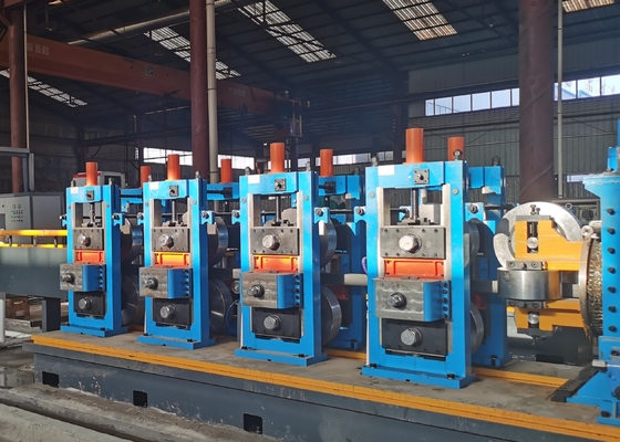 Ligne de production de tuyaux en acier à rouleaux inclusifs de 4,0 mm d'épaisseur
