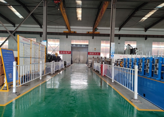 Ligne de production de tuyaux en acier au carbone de 4 mm d'épaisseur 380v 650KW Garantie d'un an