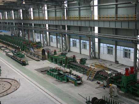Machine de fabrication de tubes en acier à grande vitesse usine à rouleaux personnalisée 3600kw ISO9001