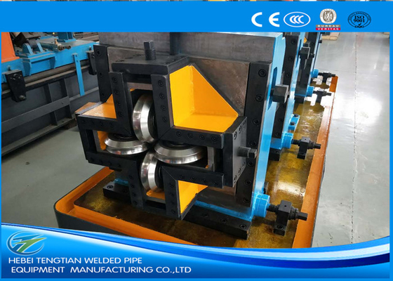 Ronde / rectangulaire ERW ligne de production de tuyaux en acier ver engrenage de frottement scie de coupe