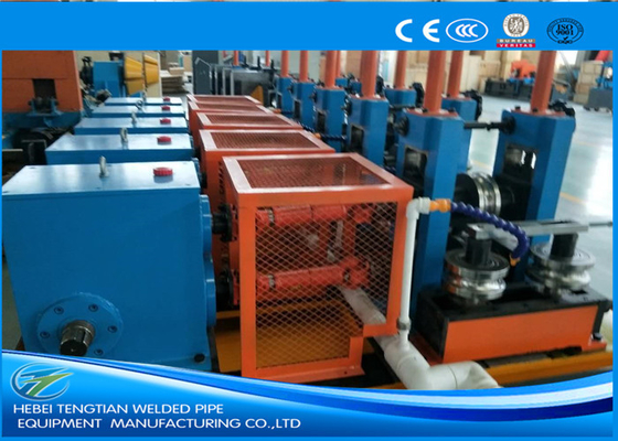 Réglage de la ligne de production de la machine de broyeur de tuyaux ERW Économie d'énergie Couleur bleue HG32