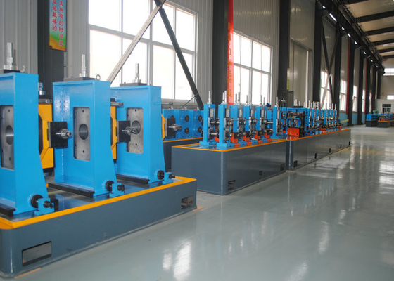 Machine de broyage de tubes en acier au carbone / broyeur de tubes ERW avec système de contrôle automatique PLC