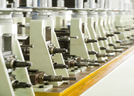 PLC contrôle automatique Ms machine de fabrication de tuyaux carrés