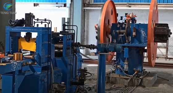 Machine de fabrication automatique de tubes en acier au carbone