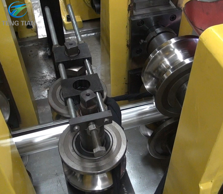 Ligne de production de tubes en acier Machine de fabrication de tubes