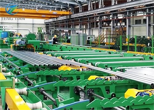 CRC Machine de fabrication de tuyaux en acier facile à utiliser Certification ISO
