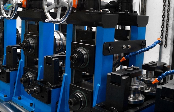 Ligne de production de soudage d'acier
