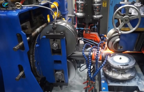 Machine de fabrication de tuyaux en acier inoxydable à structure carrée ronde 10 m/min