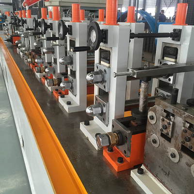 Machine de fabrication de tubes carrés en carbone de haute précision 100 m/min