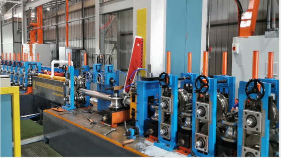 Machine de fabrication de tubes en acier au carbone pour tubes ronds
