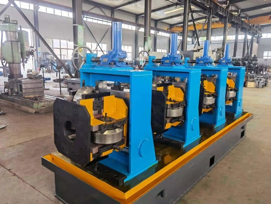 Machine de fabrication de tuyaux en acier personnalisable à grande vitesse