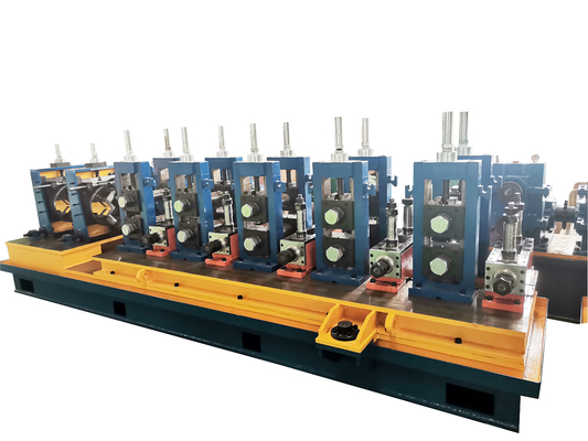 Machine de broyage de tubes de 500 kW produisant des tubes de 89 mm de diamètre avec une vitesse de 70 m/min