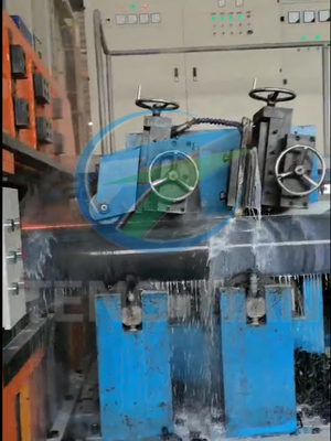 Machine de fabrication de tubes en acier galvanisé de 300 kW soudeur à l'état solide