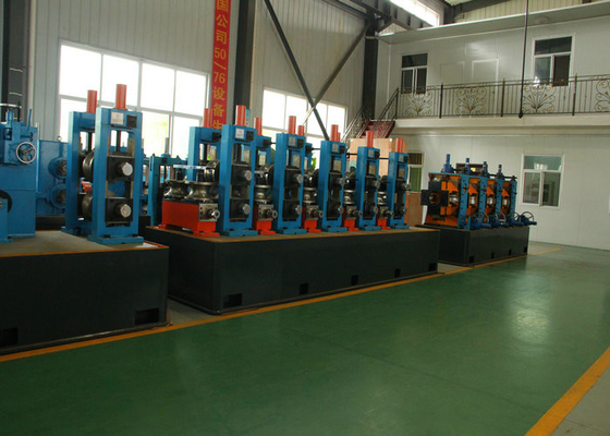 Pipe de test hydrostatique pour machine de fabrication de tuyaux en acier