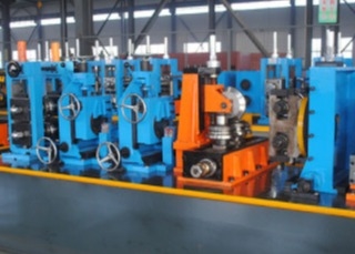 Ligne de production de tuyaux en acier à haute fréquence soudé de 200 kW