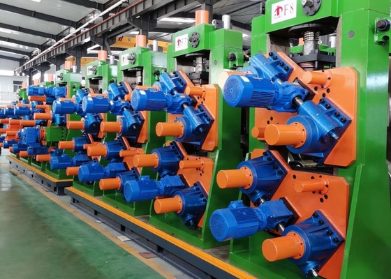 Facile à régler la taille maximale 219 mm 50 M/min ligne de production de tuyaux en acier