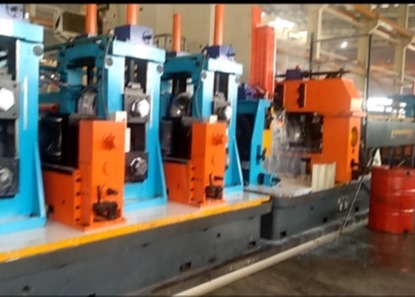 Ligne de production de tubes en acier laminés à froid soudés à 219 mm
