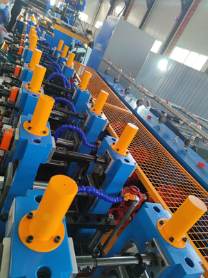 Usine de tubes ERW automatique pour tubes carrés en acier de 40x40mm