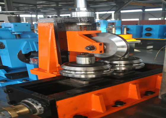 Tuyau à grande vitesse de Mme faisant à automation de machines entièrement le moulin de tube de la haute précision ERW