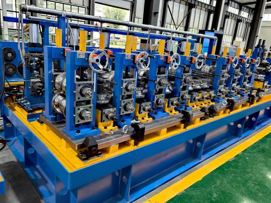 Machine de fabrication de tuyaux ERW de broyeur de tubes de précision
