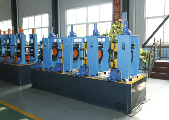 Machine longitudinale de fabrication de tuyau d'acier au carbone d'à haute fréquence api entièrement automatiquement