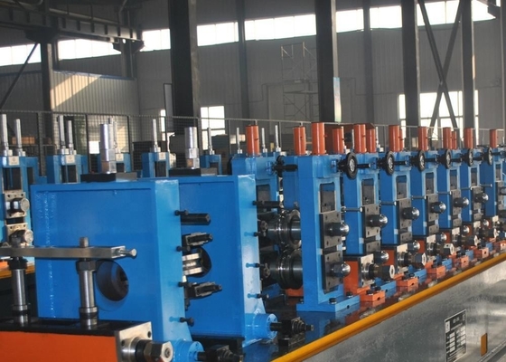 En rond adapté aux besoins du client Erw32 Api Steel Pipe Production Line
